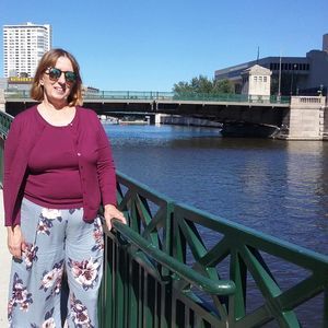 Meet your Posher, Suzanne